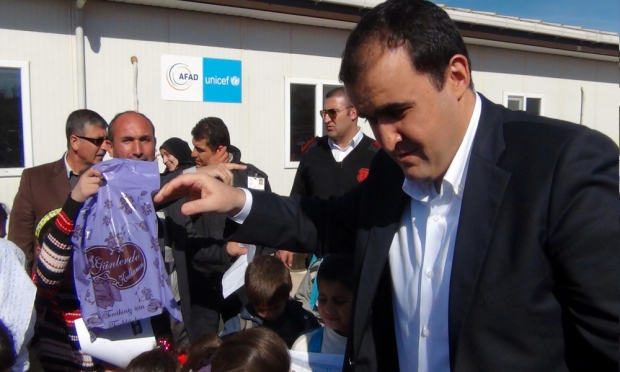 Midyat'taki Suriye Ve Iraklı Öğrencilerin Karne Sevinci