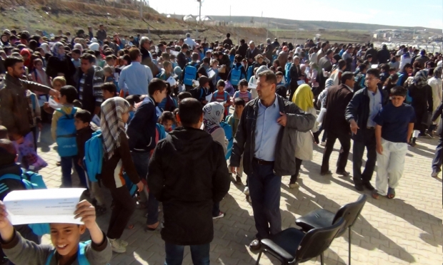 Midyat'taki Suriye Ve Iraklı Öğrencilerin Karne Sevinci