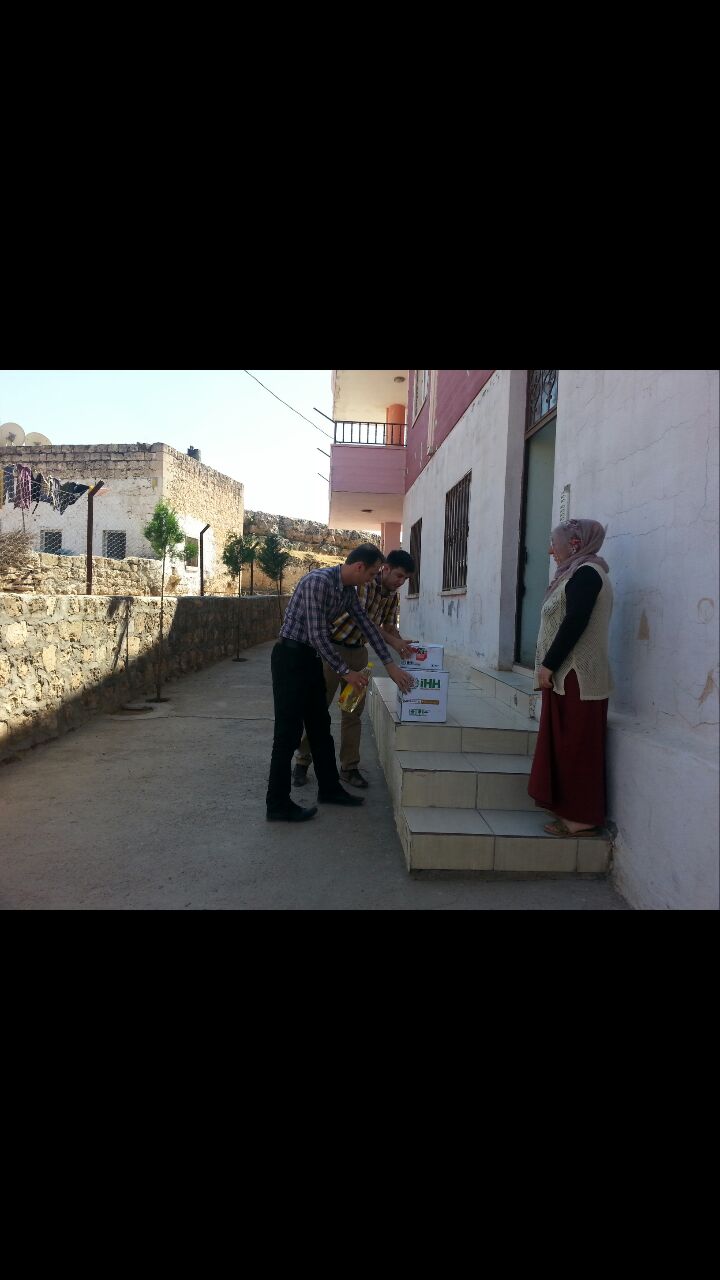 İHH Midyat Ramazan Kumanyası Dağıtımı