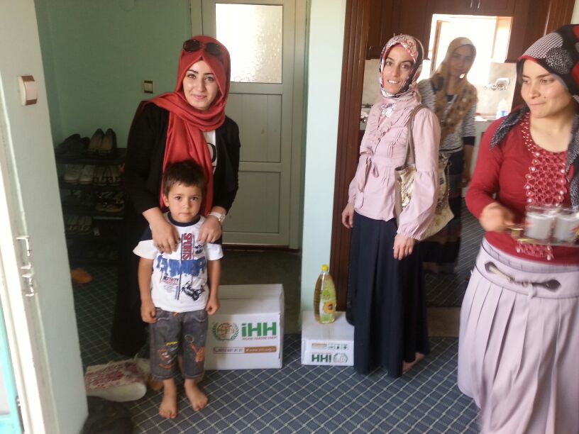 İHH Midyat Ramazan Kumanyası Dağıtımı