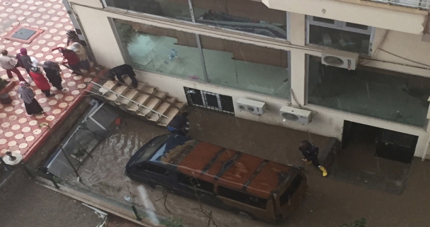 Midyat'ta Sağanak Yağış