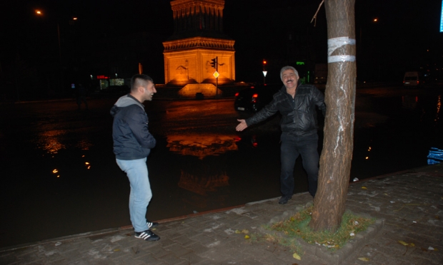 Midyat'ta Sağanak Yağış