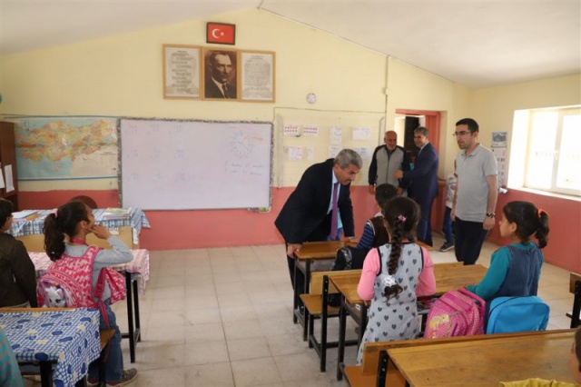 Milli Eğitim Müdürü Yakup Sarı Midyat'ta