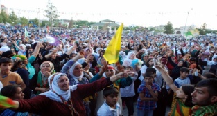 Midyat Hdp Seçim Kutlamaları