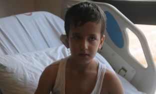 Başıboş Köpeklerin Saldırdığı Çocuk Yaralandı