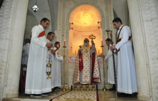 Midyat'ta Yaşayan Süryani Vatandaşlar Doğuş Bayramını Kutladı
