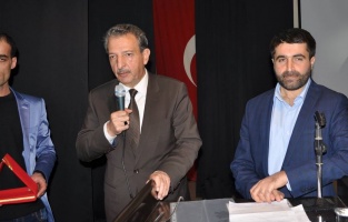 Midyat Anadolu Gençlik Derneği Erbakan'ı Anlamak Konulu Bir Konferans Düzenledi