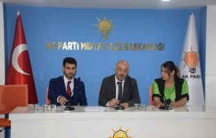 Muhammed Alan, AK Parti Midyat İlçe Teşkilatını Ziyaret Etti