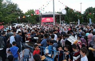 Batman'da günde 10 bin kişiye iftar