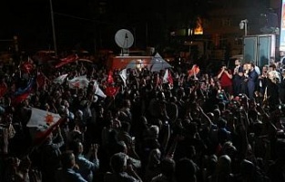 Erdoğan'ın seçim başarısı kutlanıyor