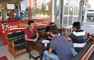 Adıyaman'da esnaftan Mehmetçik'e ücretsiz yemek