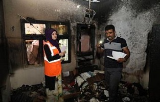 Yangında kızlarını kaybeden Suriyeli aileye belediye el uzattı