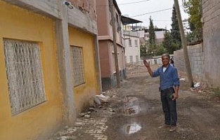 Evden zeytinyağı hırsızlığı güvenlik kamerasında