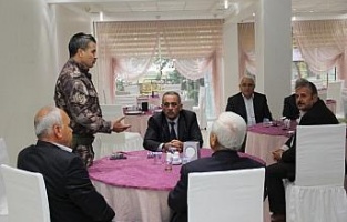 Emniyet müdürü Alper, emekli polislerle buluştu