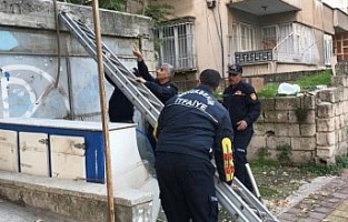 Kötü koku polisi alarma geçirdi