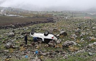 Şanlıurfa'da kamyonet devrildi: 6 yaralı