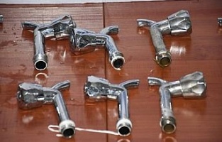 Adıyaman'da caminin musluklarını çalan hırsız yakalandı