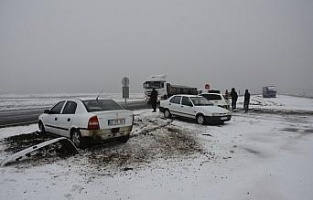 Şanlıurfa'da zincirleme trafik kazası: 3 yaralı