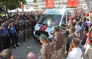 Adıyaman'da şehit polis için tören