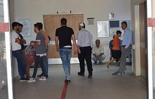 Gaziantep’te hafif ticari araç devrildi: 12 yaralı