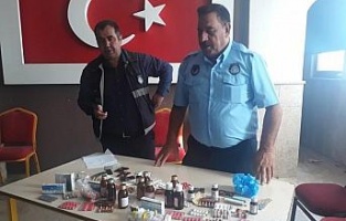Bakkal dükkanında yüzlerce tıbbi ilaç ele geçirildi