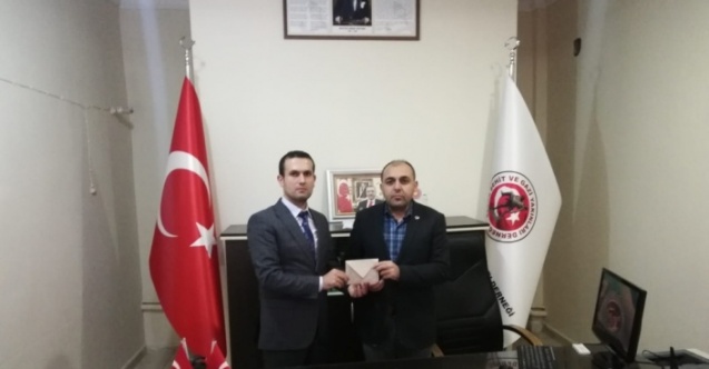 Ödül Maaşını Şehit Yakınlarına Bağışladı